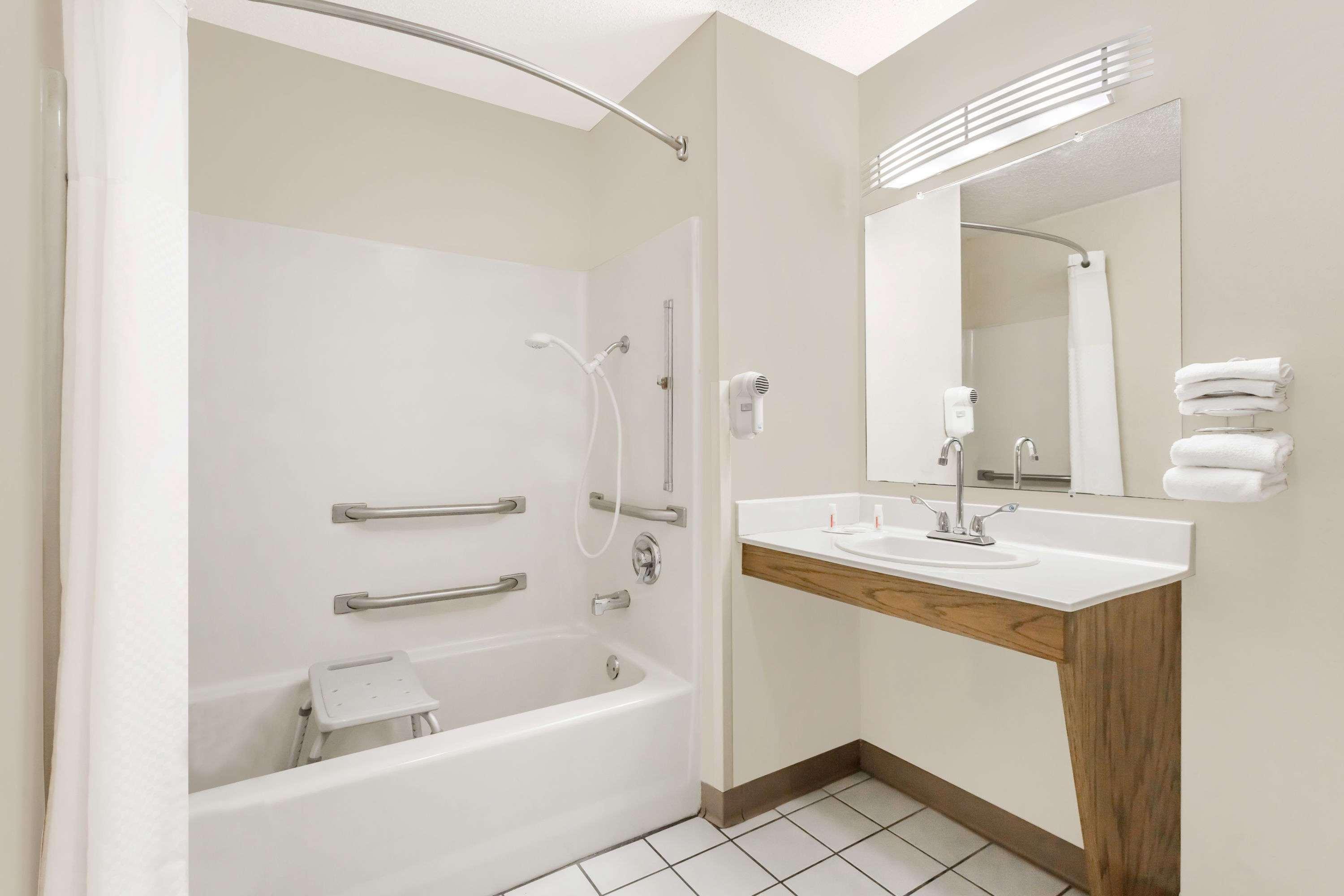 Hotel Baymont By Wyndham Anderson Clemson Esterno foto
