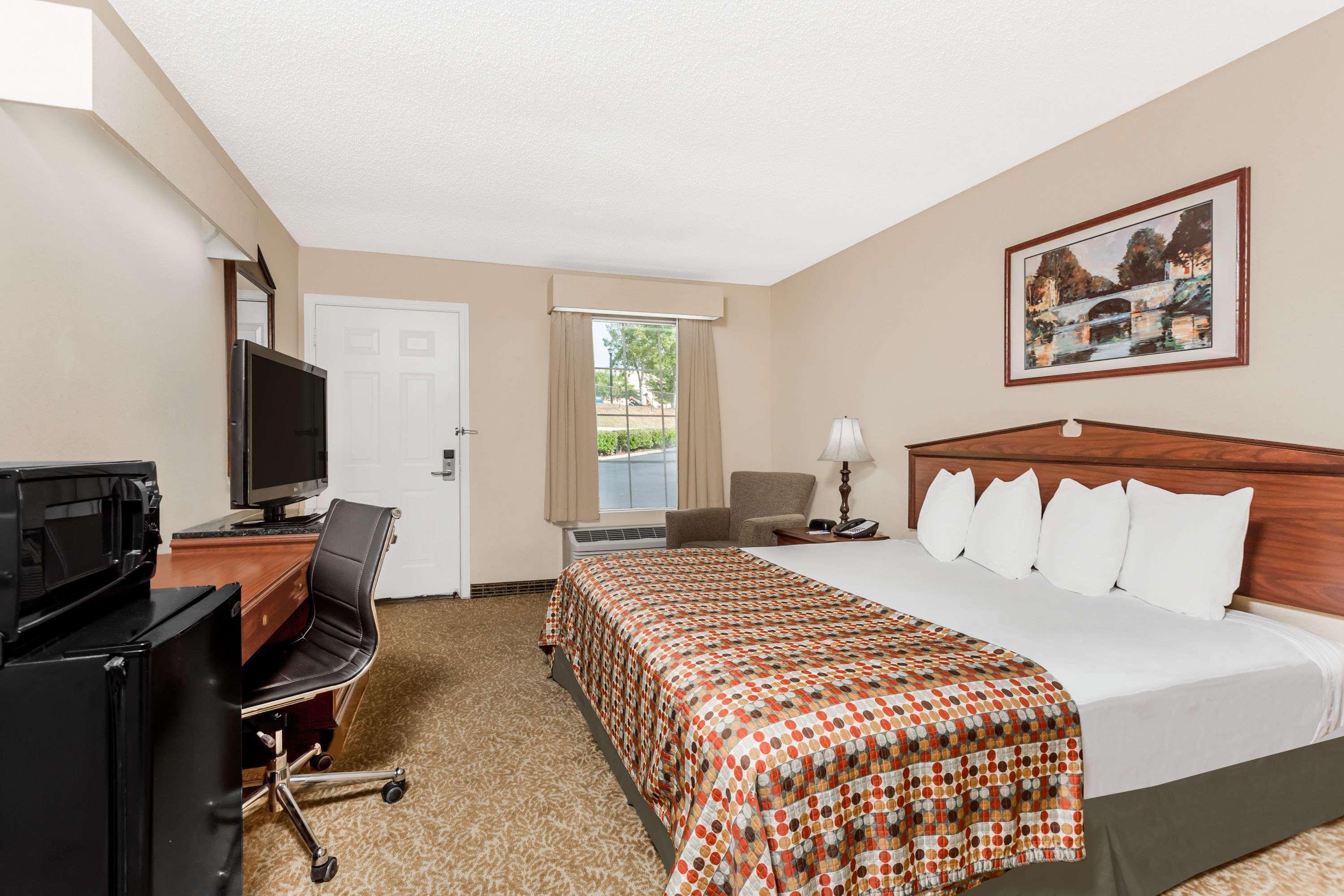 Hotel Baymont By Wyndham Anderson Clemson Esterno foto