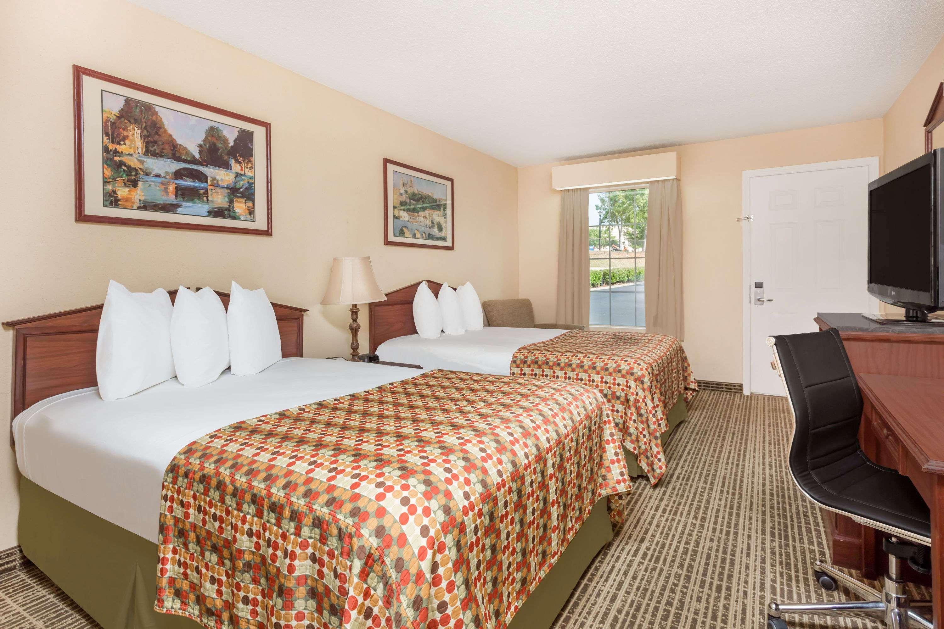 Hotel Baymont By Wyndham Anderson Clemson Esterno foto